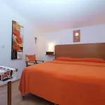 Apartment Leni